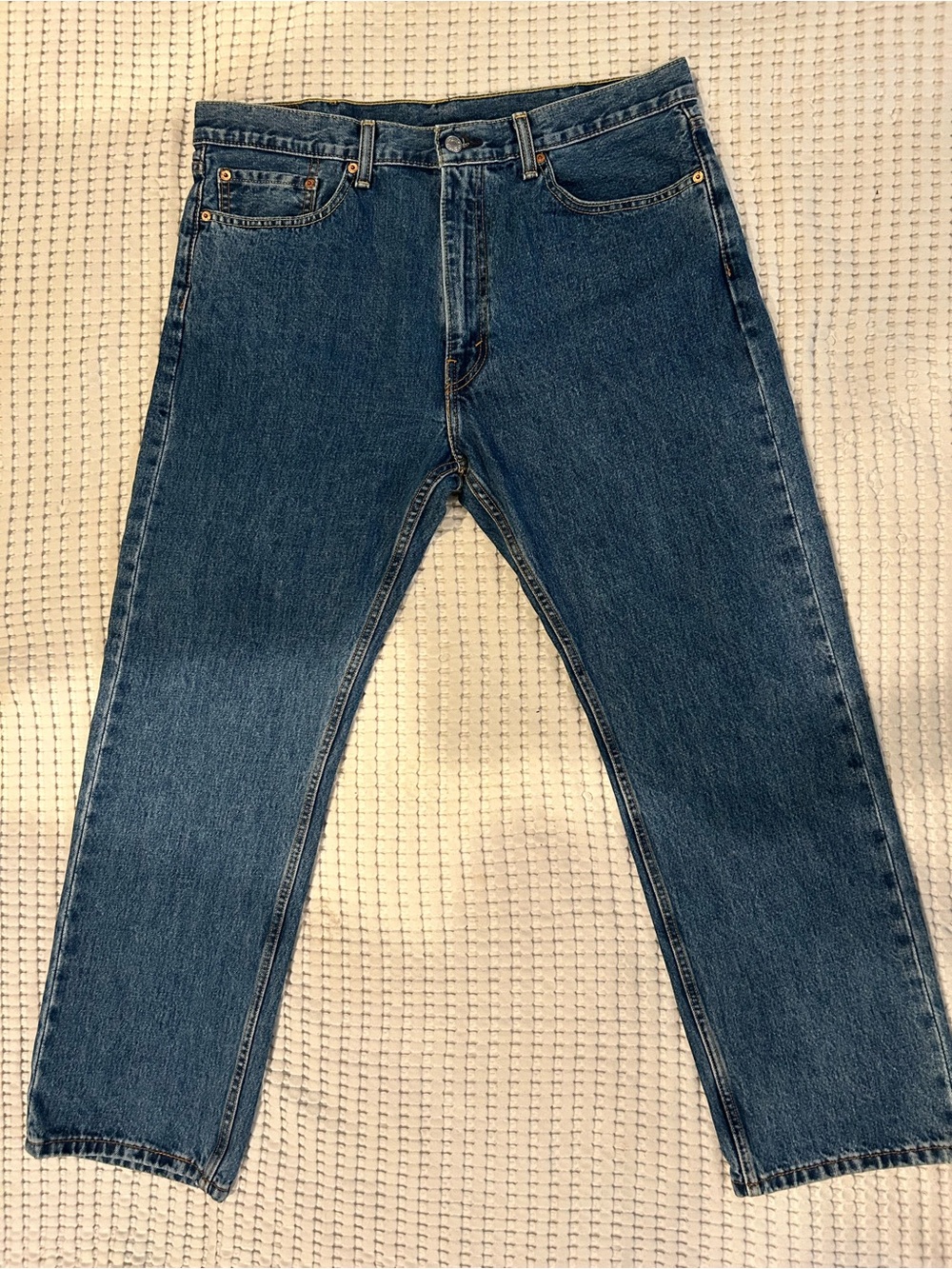 Levi's Men's 505 Medium Blue Straight Jeans with Signature Patch